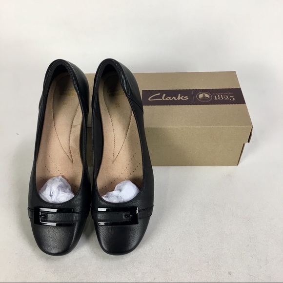 Clarks Shoes - Clarks women’s flats